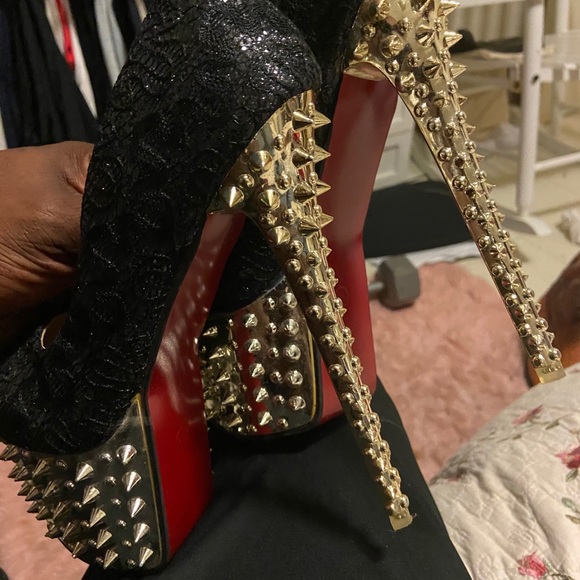 Yan Yi Shi Shang - Picture 2 of 5